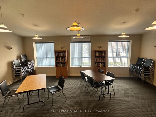 309-210 Main Street E, Haldimand, ON - Indoor