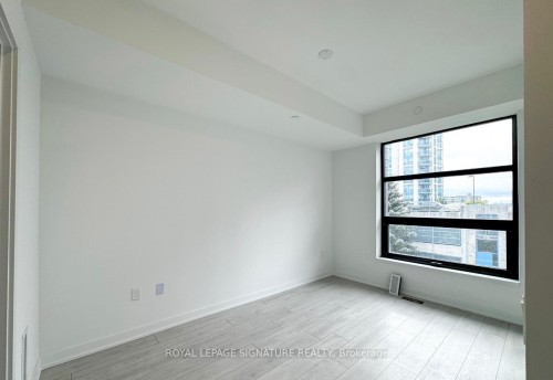 188 F-1608 Charles Street W, Whitby, ON - Indoor Photo Showing Other Room