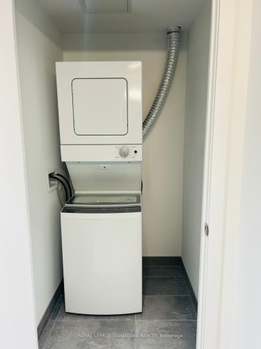 188 F-1608 Charles Street W, Whitby, ON - Indoor Photo Showing Laundry Room