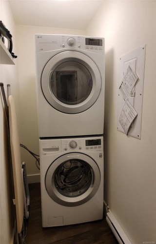 17 Jedstone Pl, View Royal, BC 