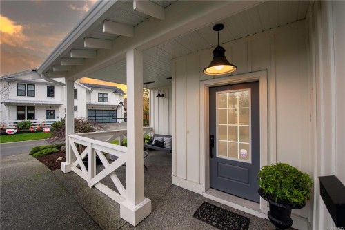 17 Jedstone Pl, View Royal, BC 