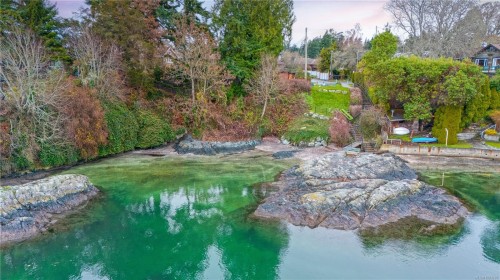 17 Jedstone Pl, View Royal, BC 