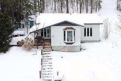 148 Ch. du Lac-Connelly  Saint-Hippolyte, QC J8A 1Z2