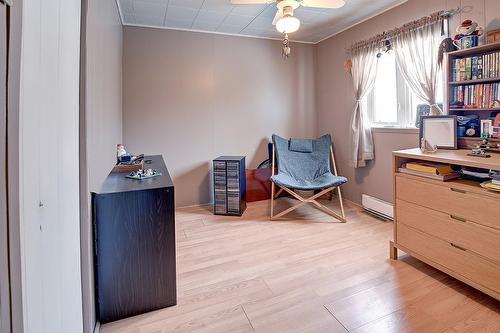 Chambre à coucher - 148 Ch. Du Lac-Connelly, Saint-Hippolyte, QC - Indoor Photo Showing Office