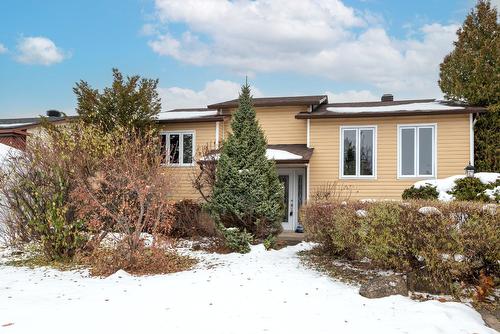 176 Rue Berger  Saint-Constant, QC J5A 2C7