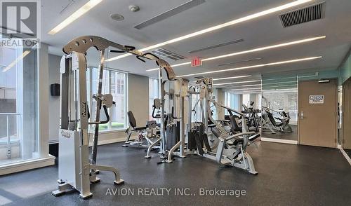 604 - 126 Simcoe Street, Toronto, ON - Indoor Photo Showing Gym Room
