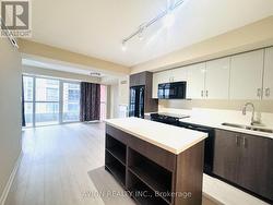 604 - 126 SIMCOE STREET  Toronto, ON M5H 4E6
