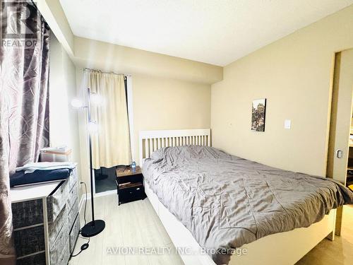 604 - 126 Simcoe Street, Toronto, ON - Indoor Photo Showing Bedroom