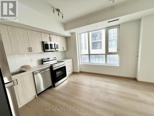 B201 - 3429 Sheppard Avenue E, Toronto, ON - Indoor Photo Showing Kitchen