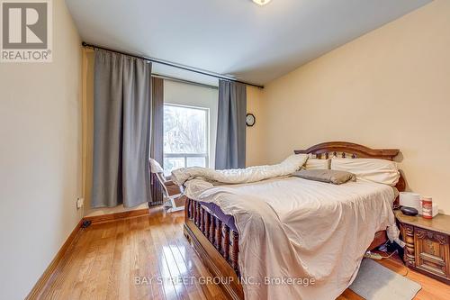 162 Prospect Street S, Hamilton, ON - Indoor Photo Showing Bedroom