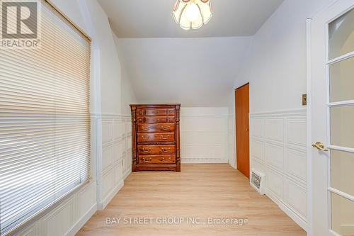 162 Prospect Street S, Hamilton, ON - Indoor Photo Showing Other Room