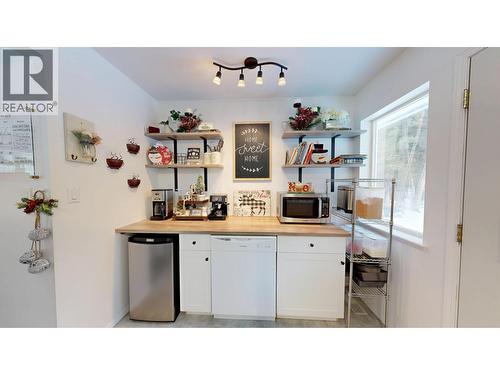 4983 Smith Road, 108 Mile Ranch, BC - Indoor Photo Showing Other Room