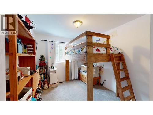 4983 Smith Road, 108 Mile Ranch, BC - Indoor