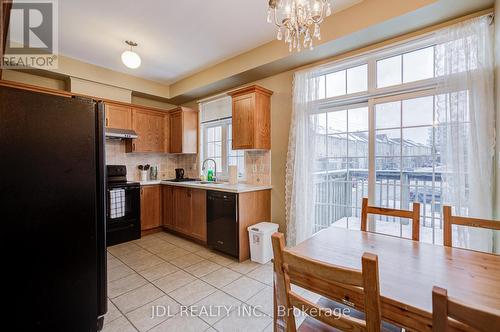 14 - 10 Post Oak Drive, Richmond Hill, ON - Indoor