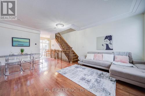 14 - 10 Post Oak Drive, Richmond Hill, ON - Indoor Photo Showing Living Room
