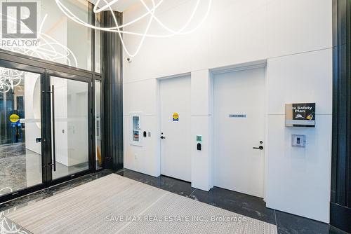 Ph 11 - 280 Dundas Street W, Toronto, ON - Indoor Photo Showing Other Room