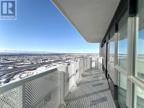 4801 - 8 Interchange Way, Vaughan, ON - Outdoor With View With Exterior