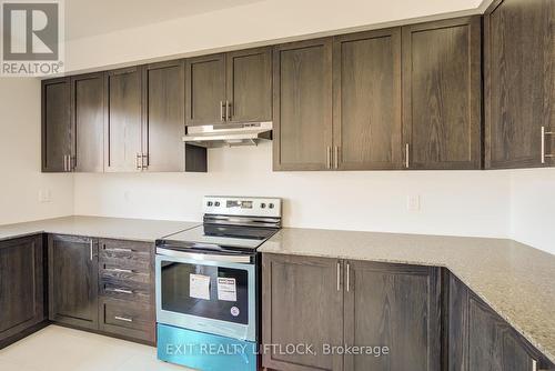 42 Pristine Trail, Cavan Monaghan (Cavan Twp), ON - Indoor Photo Showing Kitchen