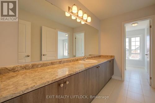 42 Pristine Trail, Cavan Monaghan (Cavan Twp), ON - Indoor Photo Showing Bathroom