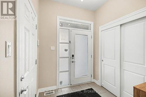 211 Mountain Sorrel Way, Ottawa, ON - Indoor Photo Showing Other Room