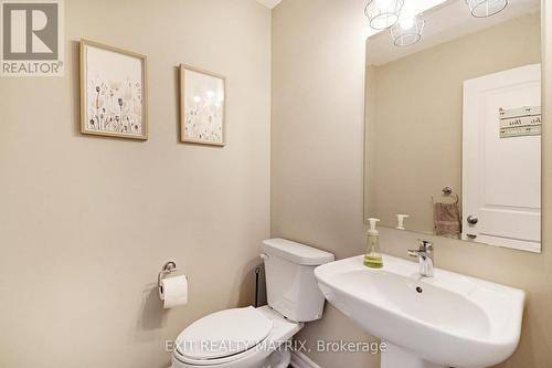 211 Mountain Sorrel Way, Ottawa, ON - Indoor Photo Showing Bathroom