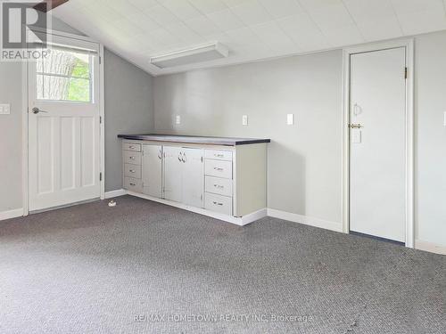 41 Riverview Drive, Leeds And The Thousand Islands, ON - Indoor Photo Showing Other Room