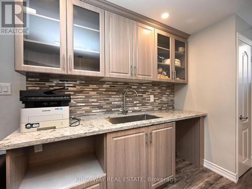 620 Langholm Street, Milton, ON - Indoor Photo Showing Kitchen