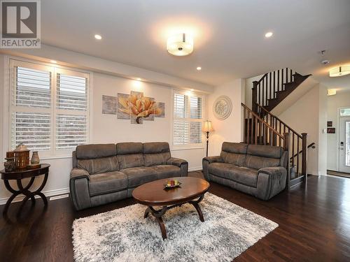 620 Langholm Street, Milton, ON - Indoor Photo Showing Living Room