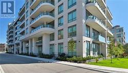 512 - 377 MADISON AVENUE  Toronto, ON M4V 2W7