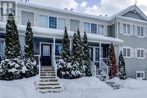 7 Royalton Lane, Collingwood, ON - Outdoor With Facade
