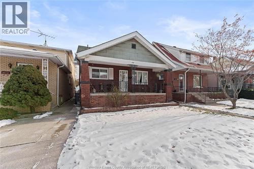 1366 Moy Avenue, Windsor, ON - Outdoor