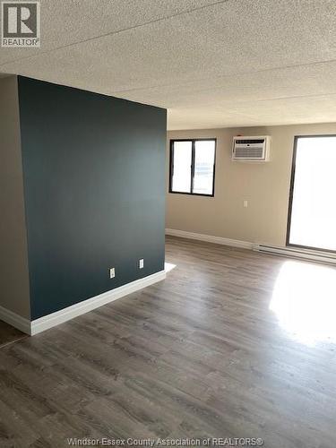 150 Park Street West Unit# 1209, Windsor, ON - Indoor Photo Showing Other Room