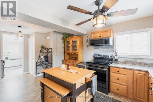 109 Ellen Street, Tay, ON - Indoor Photo Showing Kitchen