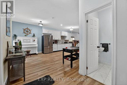 664 King & 24 Charles Street, Port Colborne, ON - Indoor Photo Showing Other Room