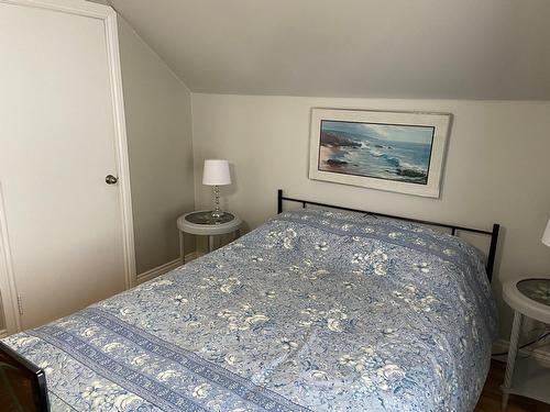 Chambre à coucher - 10 146E Avenue, Notre-Dame-De-L'Île-Perrot, QC - Indoor Photo Showing Bedroom