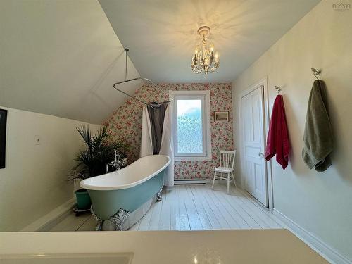 3463 Loch Lomond Rd., Loch Lomond, NS 