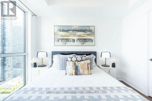 1802 - 101 Erskine Avenue, Toronto, ON - Indoor Photo Showing Bedroom