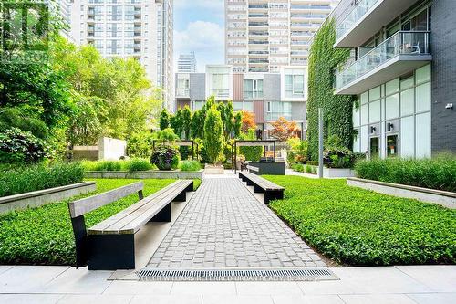 1802 - 101 Erskine Avenue, Toronto, ON - Outdoor