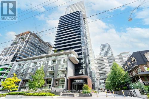 1802 - 101 Erskine Avenue, Toronto, ON - Outdoor With Facade