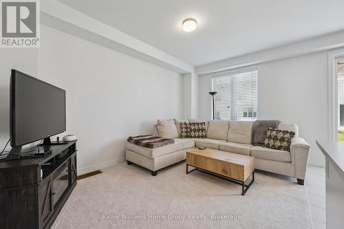 13 Edminston Drive, Centre Wellington (Fergus), ON - Indoor Photo Showing Other Room