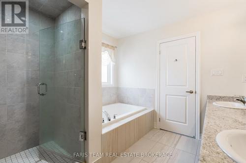 12 Hutton Crescent, Essa, ON - Indoor Photo Showing Bathroom