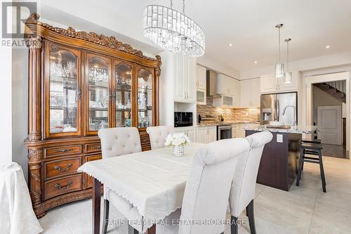 12 Hutton Crescent, Essa, ON - Indoor Photo Showing Dining Room
