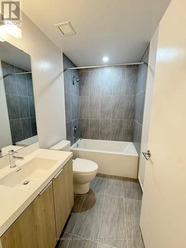 1001 - 5858 Yonge Street, Toronto, ON - Indoor Photo Showing Bathroom