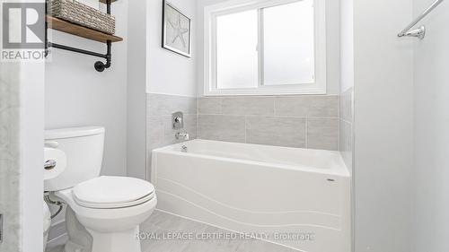 5962 Manzanillo Crescent, Mississauga, ON - Indoor Photo Showing Bathroom