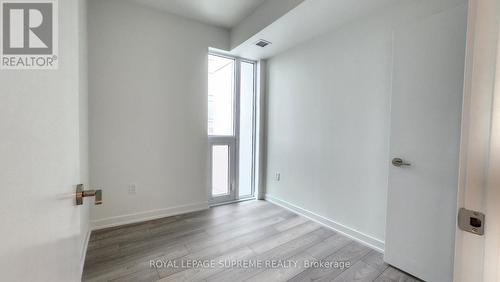 418 - 1 Fairview Road E, Mississauga, ON - Indoor Photo Showing Other Room