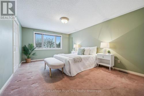 43 Brady Lane, Guelph (Kortright East), ON - Indoor Photo Showing Bedroom