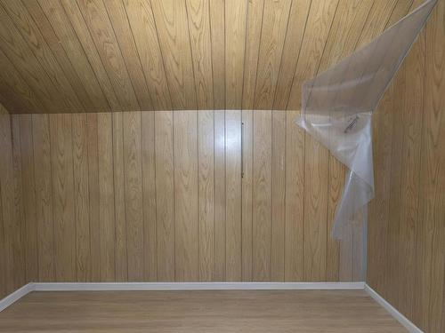 535 Mcbain Street, Thunder Bay, ON - Indoor