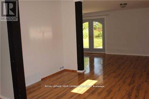 303 Kenwood Avenue, Georgina, ON - Indoor Photo Showing Other Room