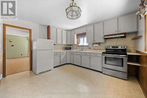 473 County Rd 19, Prince Edward County (Ameliasburg Ward), ON - Indoor Photo Showing Kitchen