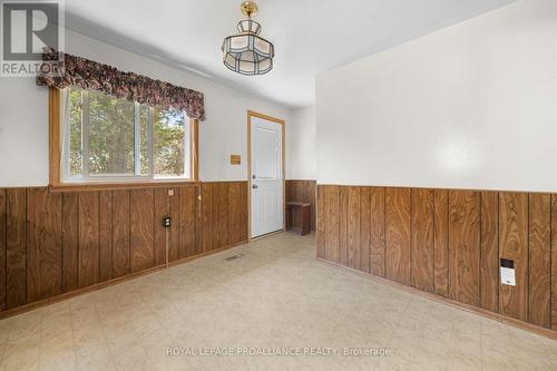 473 County Rd 19, Prince Edward County (Ameliasburg Ward), ON - Indoor Photo Showing Other Room